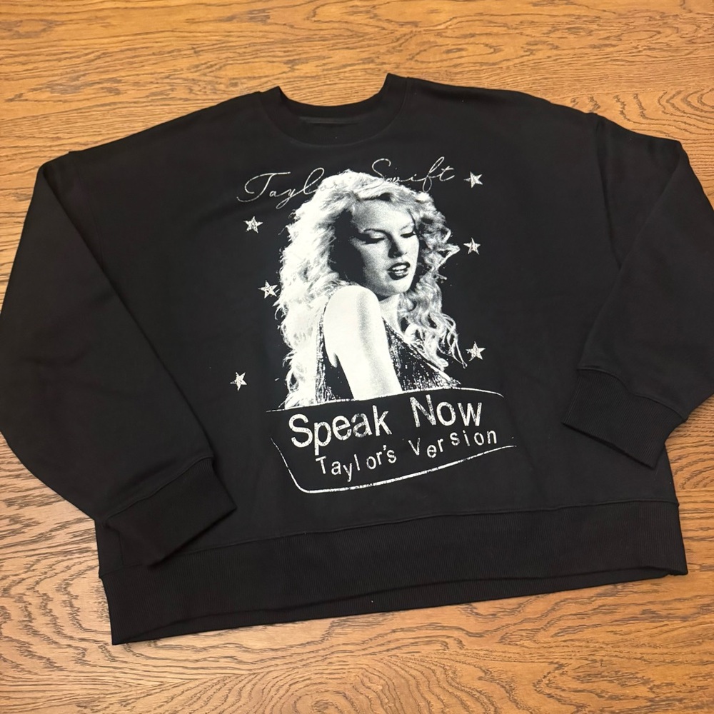 Taylor Swift Black 'Speak Now'‎ Women's Sweater